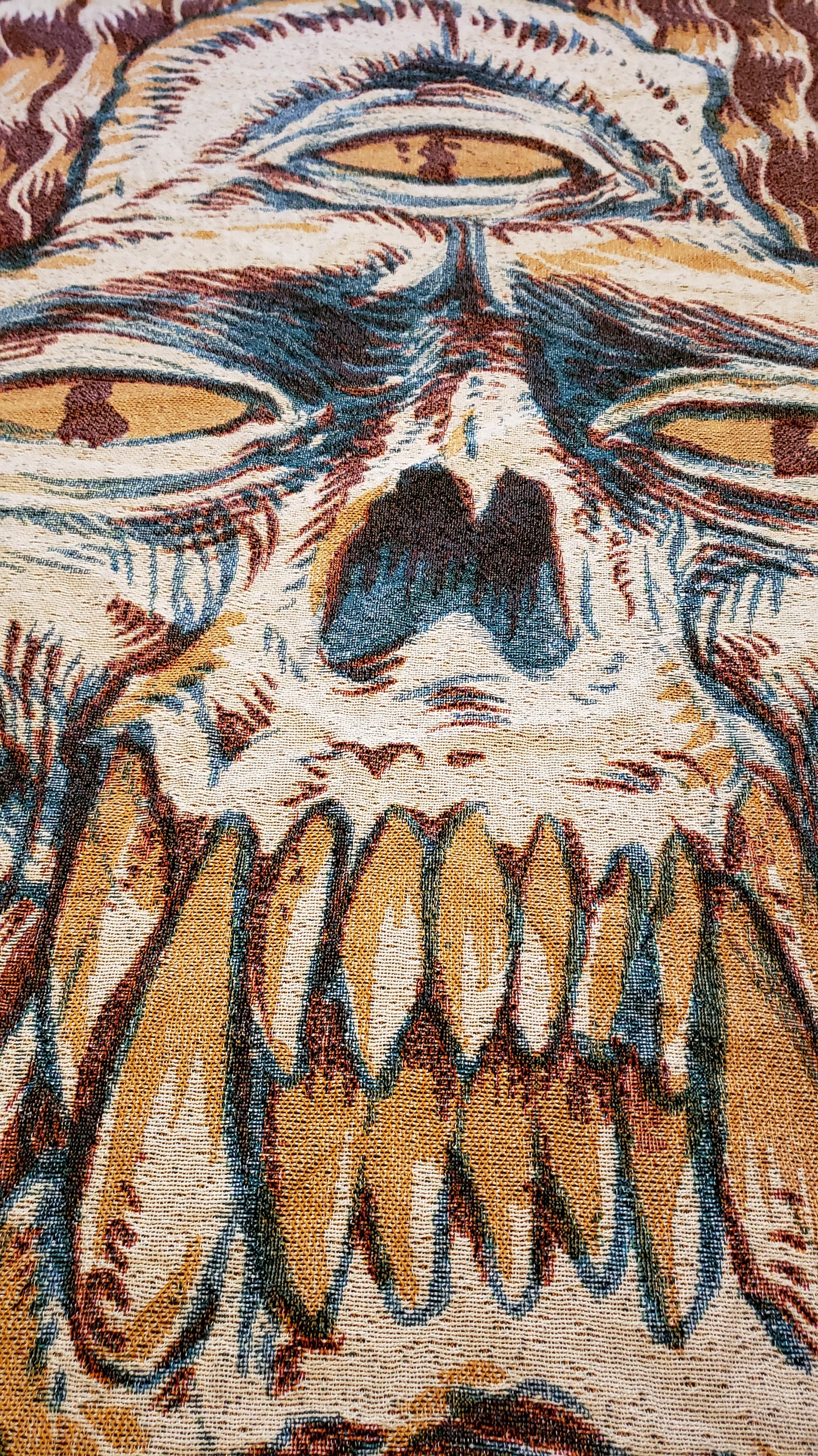 Skull Observer Woven Blanket